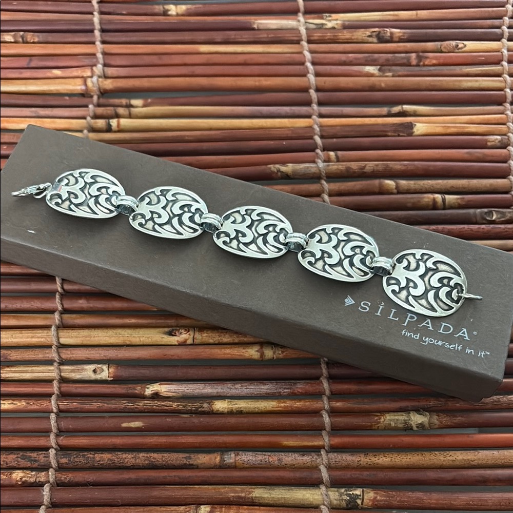 Silpada Sterling Silver Intricate Disc Bracelet Retired
